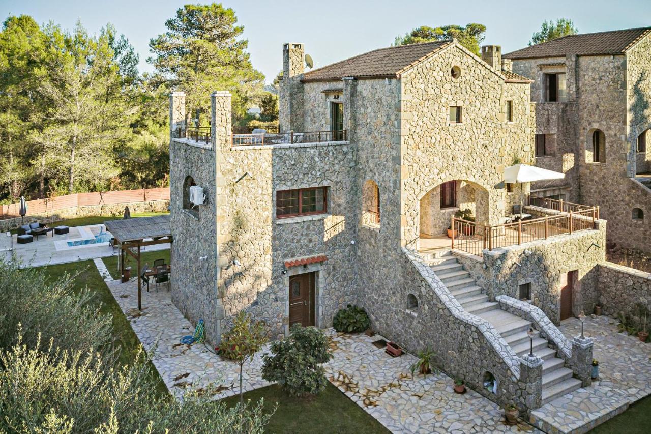 Filia Stone Willa Gouvia